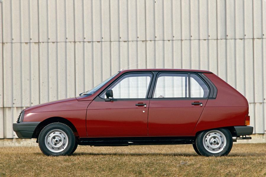  Citroen Visa 10 E 1984 года  (фото 2 из 5)